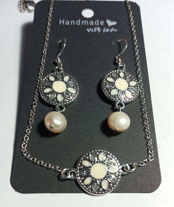 Set cercei și colier argint 926 cu perle naturale