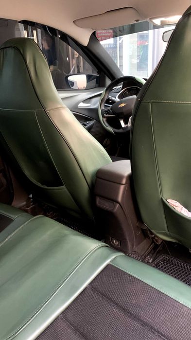 ONIX автомабил сотилади