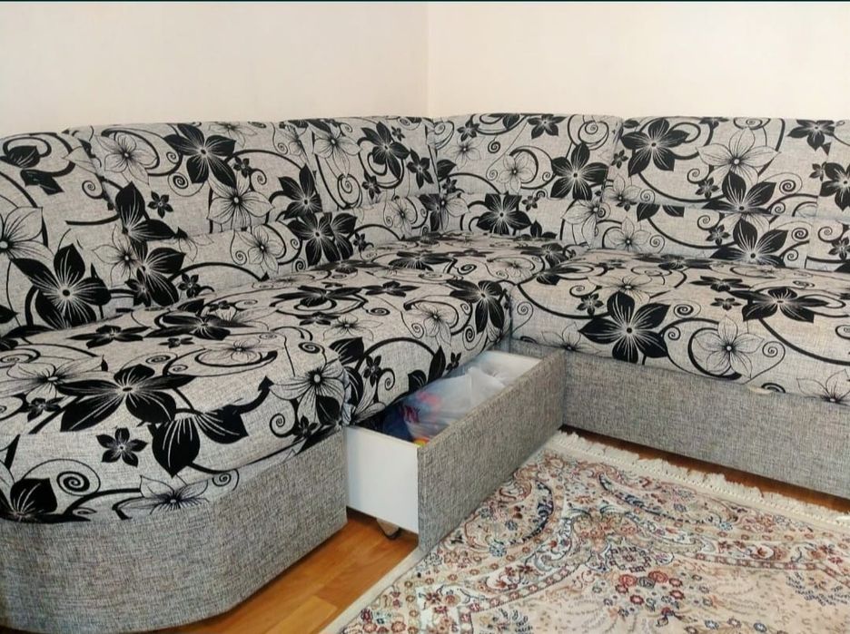 Диван в отличном состоянии