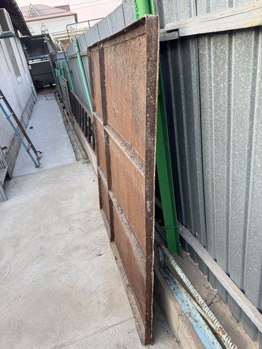 Железный шит б/у