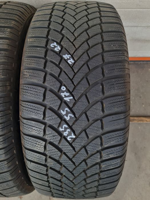 Зимни гуми 2 броя BRIDGESTONE Blizzak LM005 235 55 R17 дот 2722