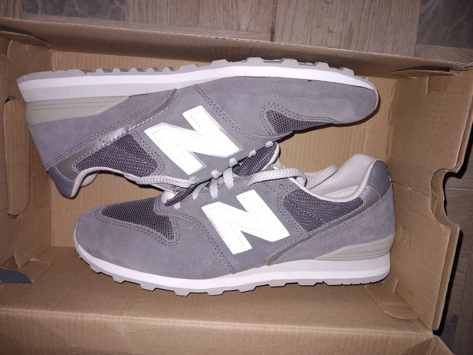 Adidași new balance