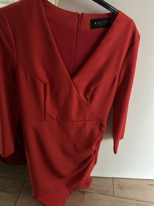 Червена Рокля Mohito Размер 36 Като Нова