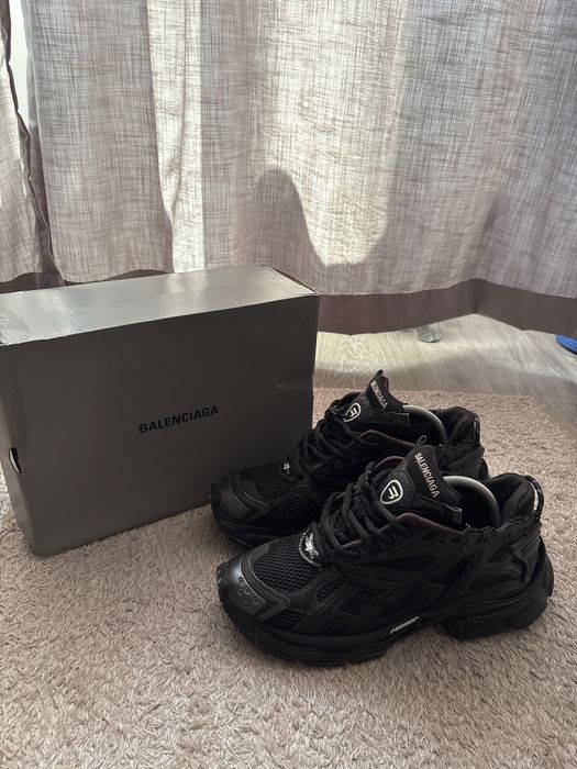 Balenciaga Runner