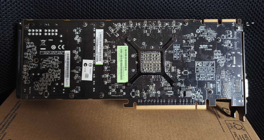 Placa video AMD Radeon HD 7970 3GB 384bit