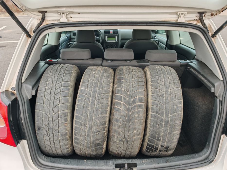 Vand Golf 5 1.4 benzină!