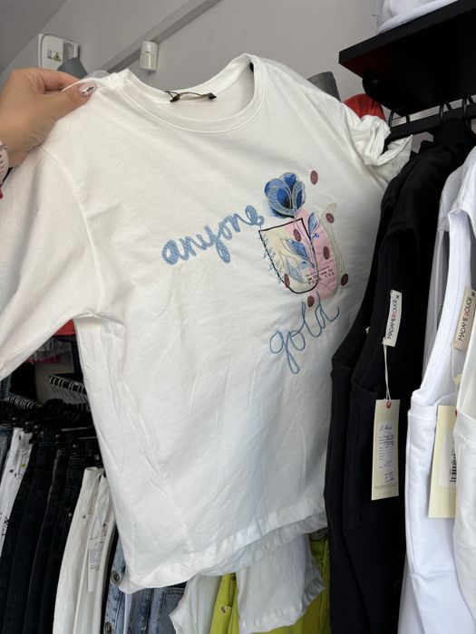 Дамски тениски. уникална материя! Нови!