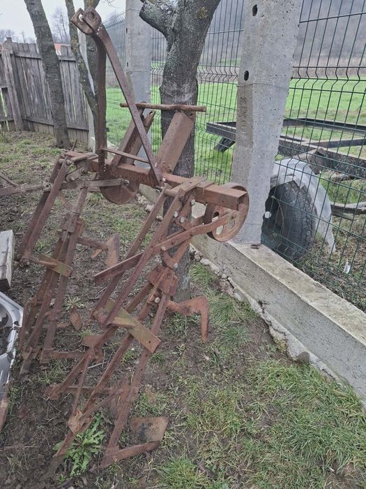 Vând utilaje agricole