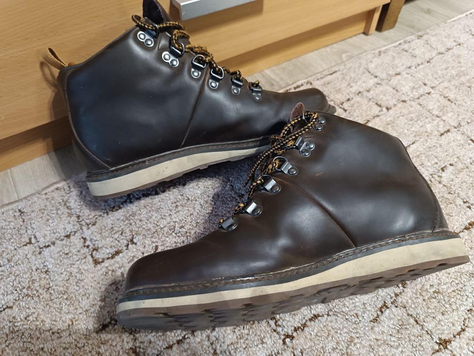 Ghete din piele DVS Yodler