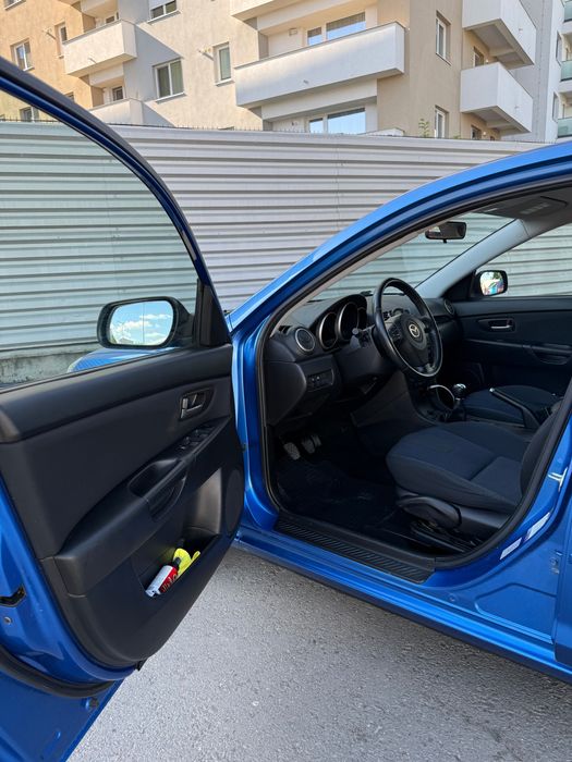 Vând Mazda 3 în stare bună!!