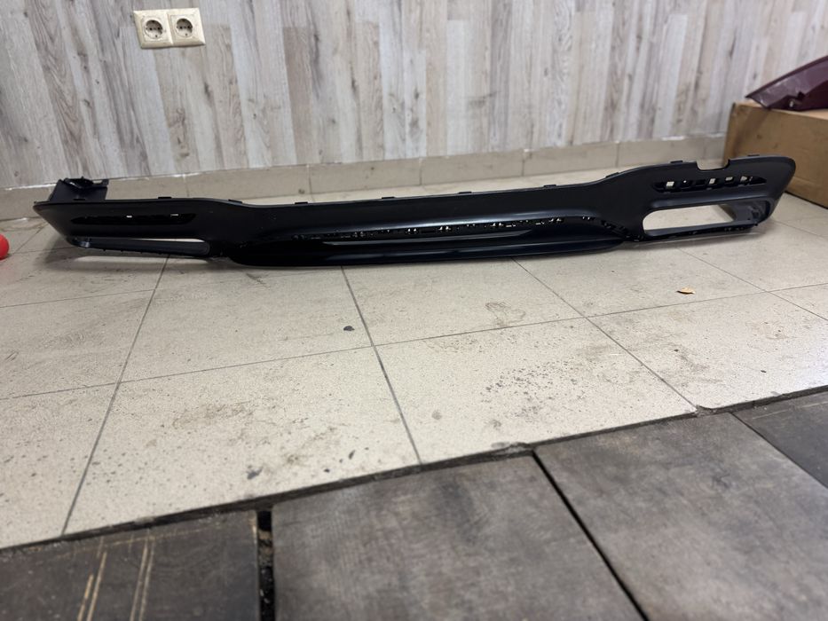 AMG  добавка нова  за w222 фейс задна броня