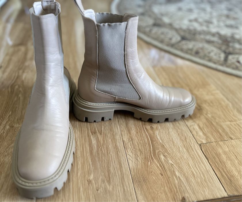 Кожаные ботинки