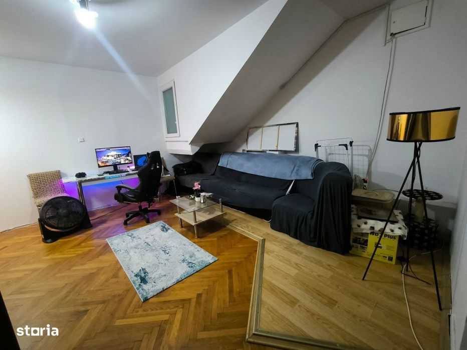 Apart. cu 2 camere la casa particulara, Manastur, 4 statii de Centru.