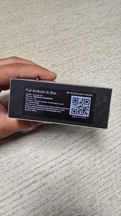 Безжичен CarPlay / Android Auto адаптер Carlinkit TBox Ambient 8/128GB Netflix/Youtube/EON