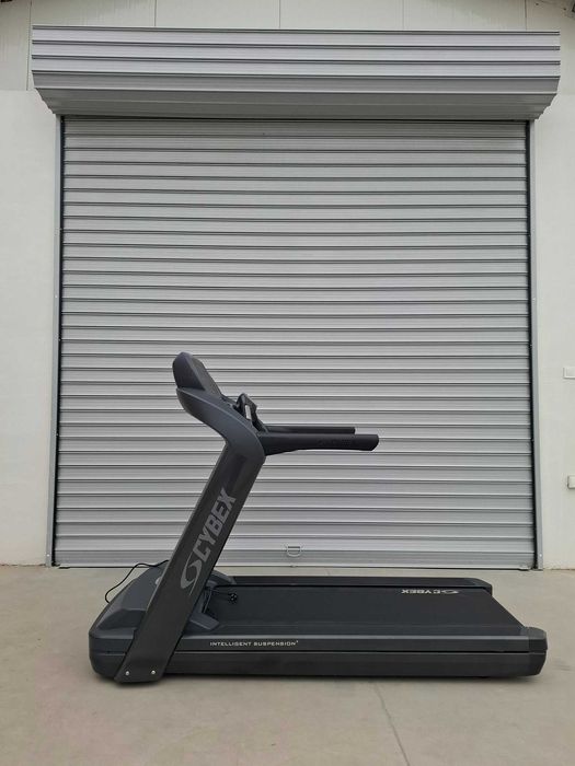 Бягаща пътека Cybex 625T