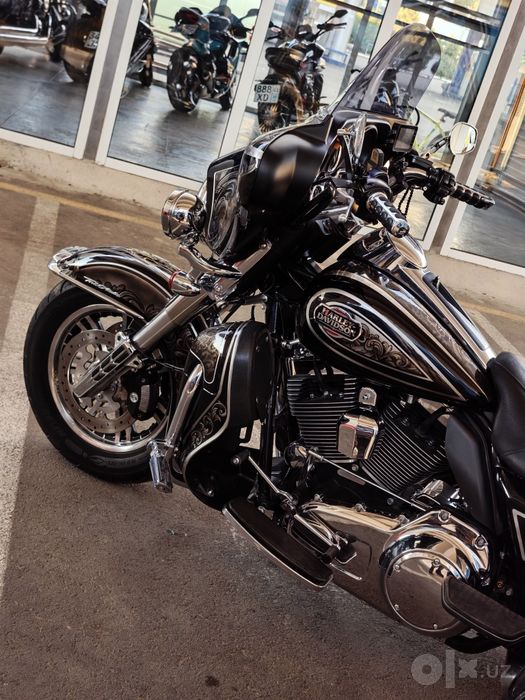 Harley-Davidson Tri Glide Ultra 2011 года.
