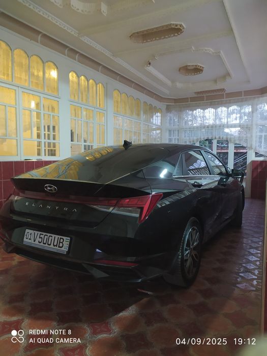 Hyundai Elantra 2022yil prabegi 83.000  narxi 22.000$