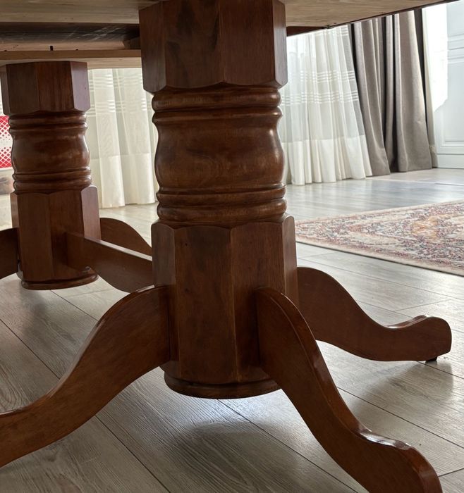 Продам стол в очень хорошем состояний