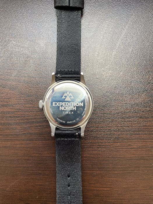 Продавам часовник TIMEX EXPEDITION