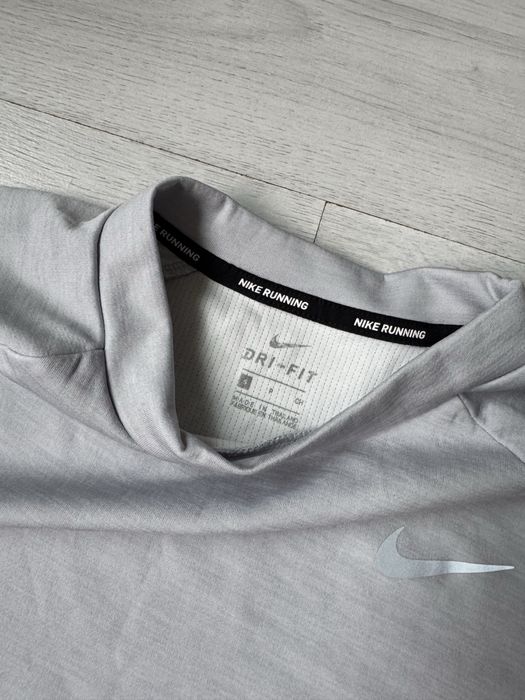 Спортни блузи Nike