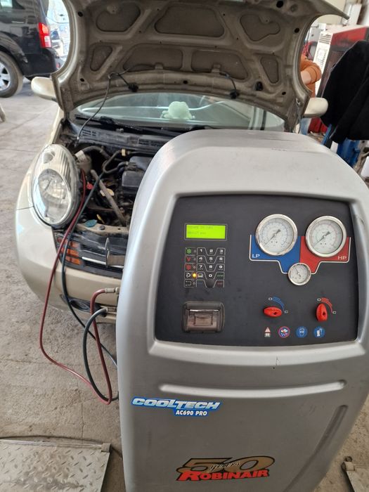 Incarcare freon auto R134a