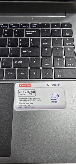 Vand notebook Allview, aproape nou,impecabil