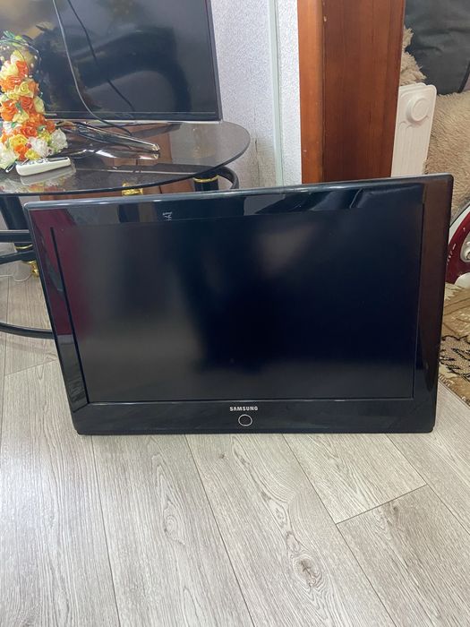 Продам телевизор Samsung