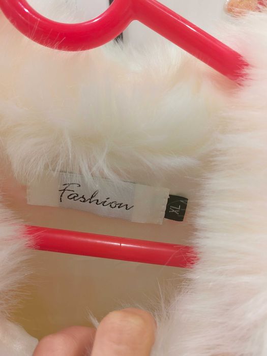 Пухено палто за зимните месеци.