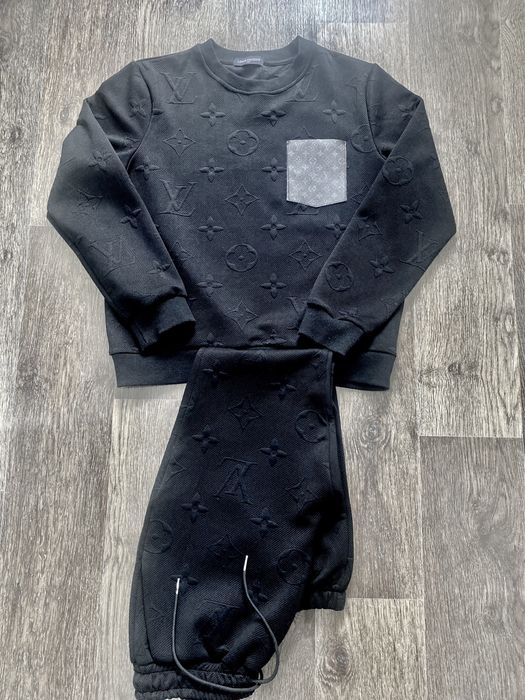 Женский  спортивный костюм Louis vuitton
