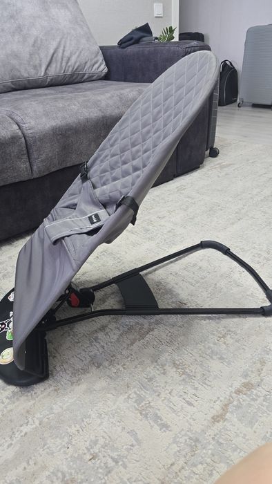 Продам жезлонг для новорождённых