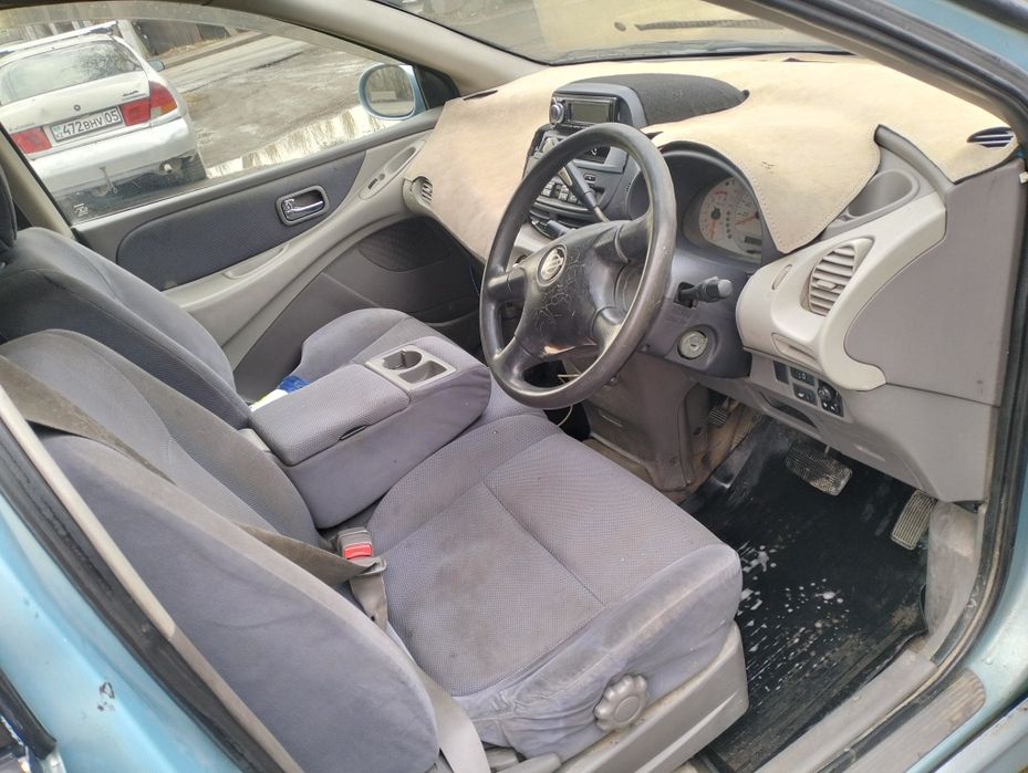 Nissan Tino продам