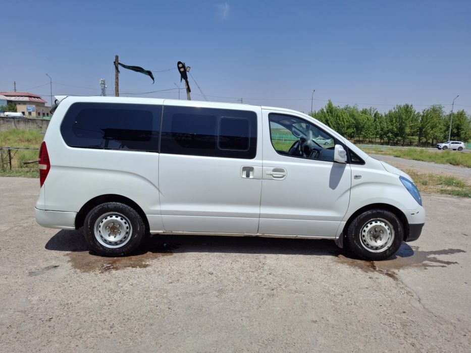 Хундай Гранд старекс