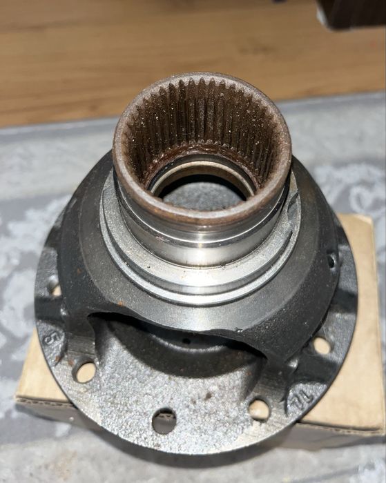 Продам корпус дифференциала Хундай Санта Фе,,