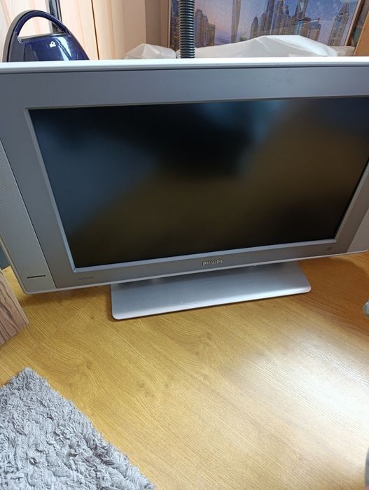 Продавам телевизор Philips