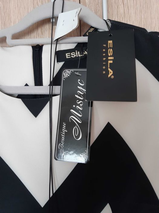 Спортно-елегантна рокля