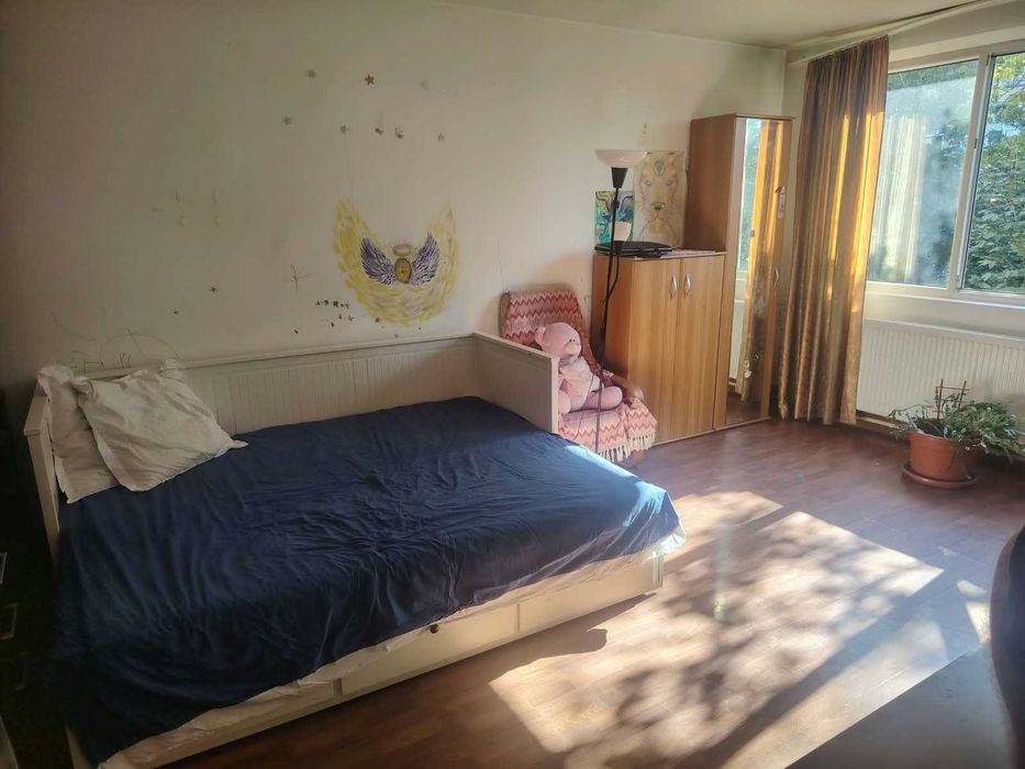 Drumul Taberei-Parcul Moghioros metrou,camera bloc fara prop.900 de lei lunar