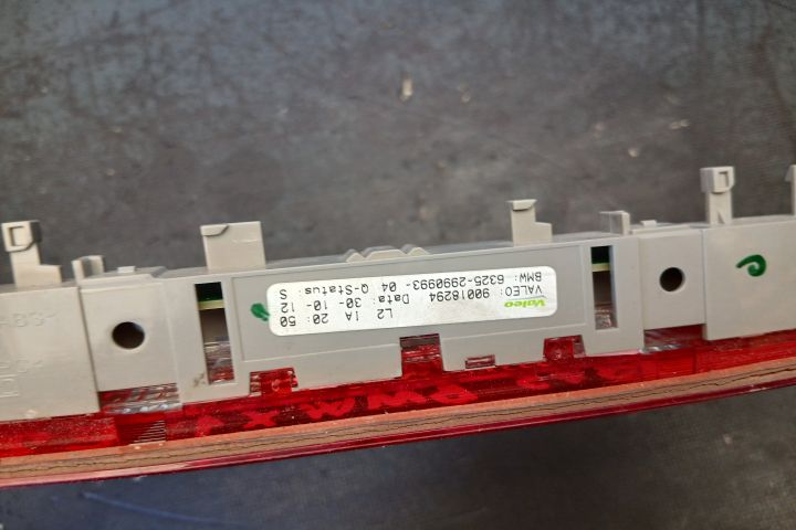 Lampa stop aditionala 2990993 6325-2990993-04 90018294 2990993 6325-2