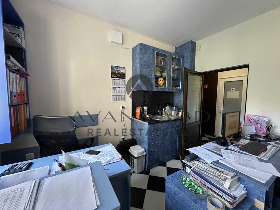 Продава се Многостаен апартамент в Пловдив, Кършияка - 97 кв.м за 1758 €/кв.м - Снимка #3