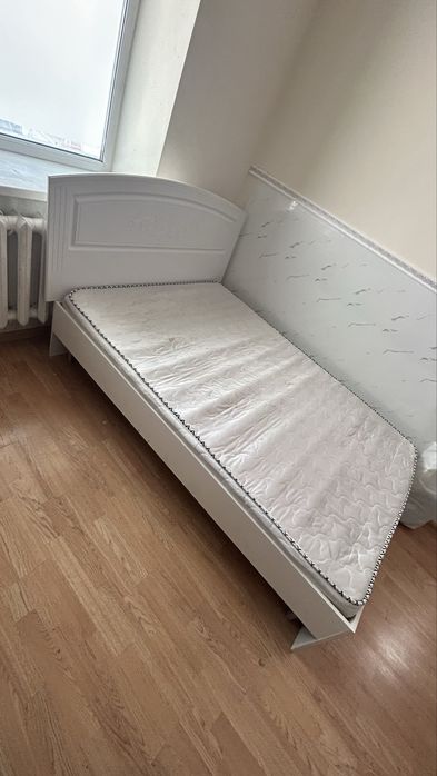 Продам кровать 1,5