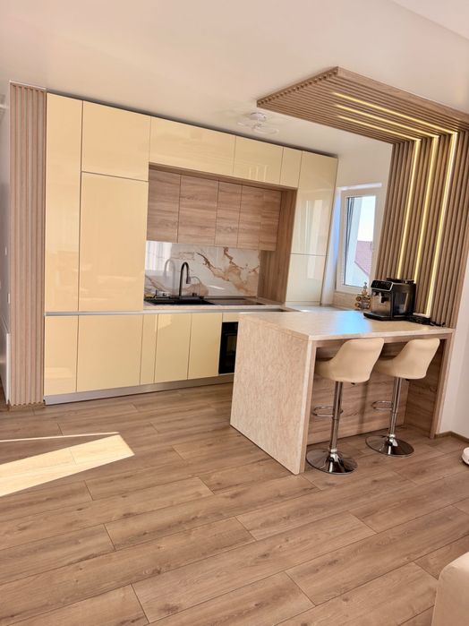 Apartament 3 camere 80 mp - Bloc nou - Etaj 2 cu lift - Parcare subterana - Panoramic Teilor - Floresti