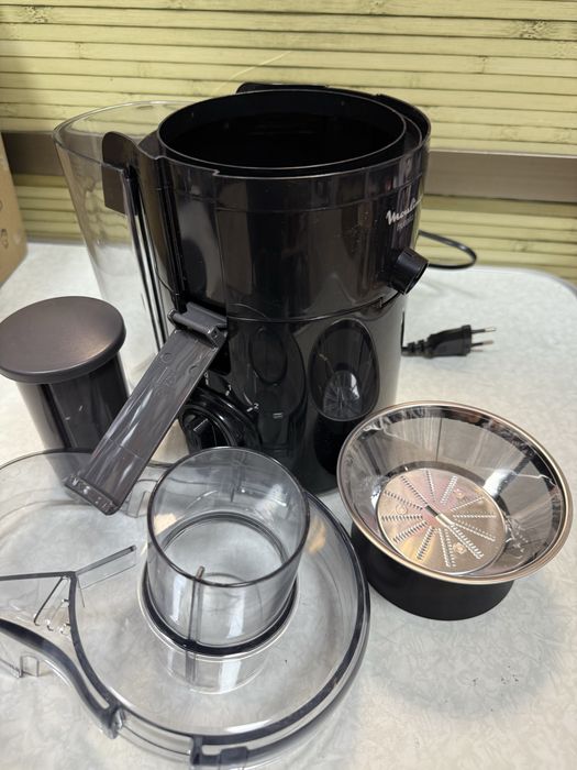 Сокоизтисквачка Moulinex JU370810