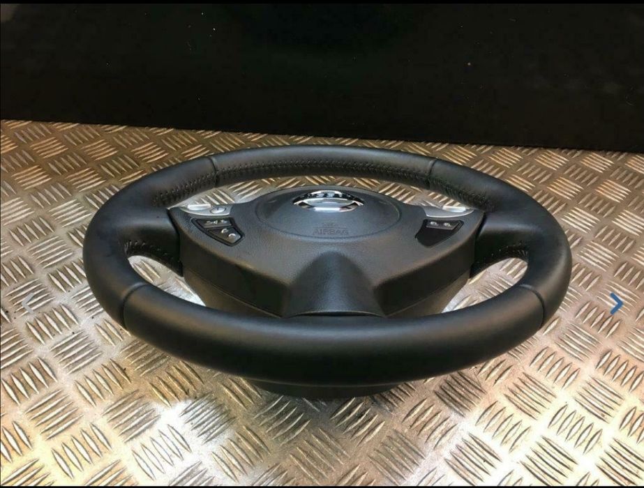 Продавам волан за Nissan Juke 2010 - 2018