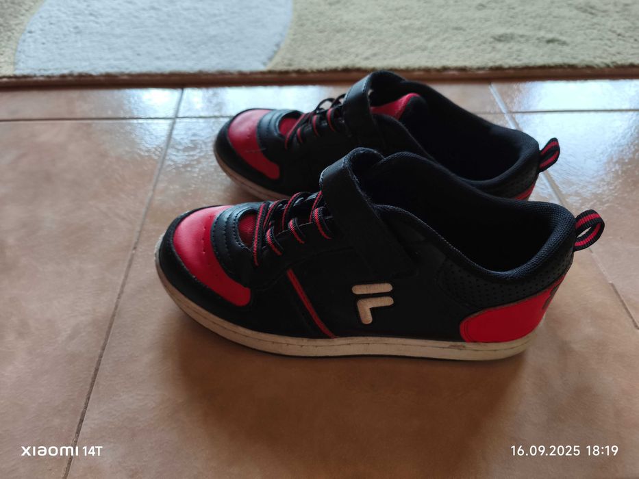 Маратонки Fila 35 номер