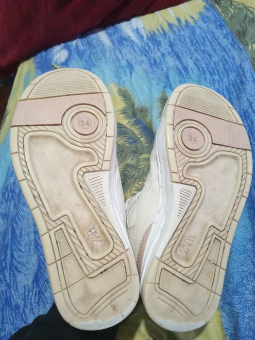 Adidași ghete Zara 34 fata