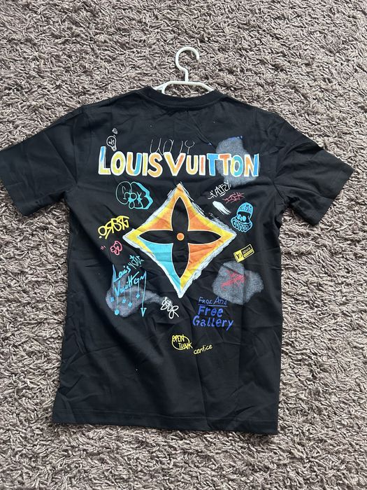 Tricouri barbati diferite modele