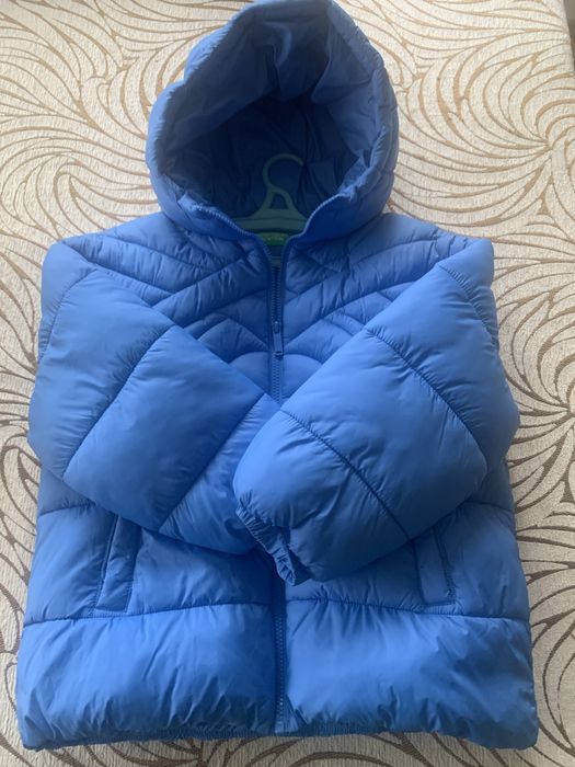 Geaca iarna super matlasata Benetton NOUA marime 130/134 cm - Redusa