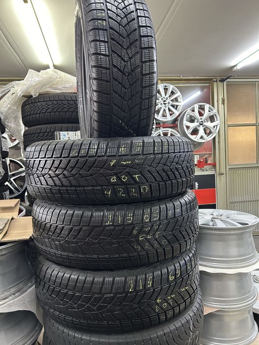 Гуми 215/65/17 Goodyear Зимни 4 броя
