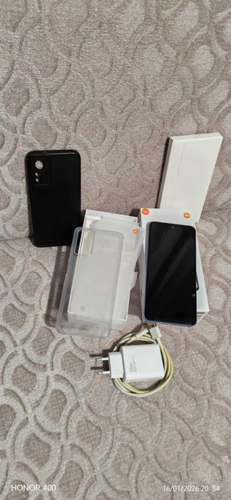 Продавам Xiaomi Redmi note 12S 8+4gb Ram 256gb памет