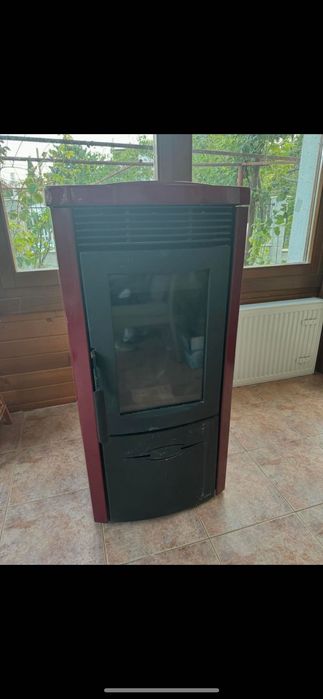 Италиянска пелетна камина с водна риза