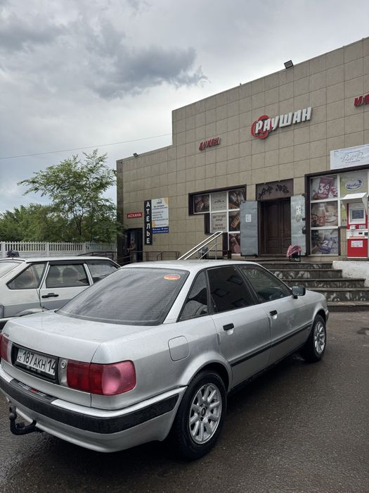 Продам ауди 80 б4